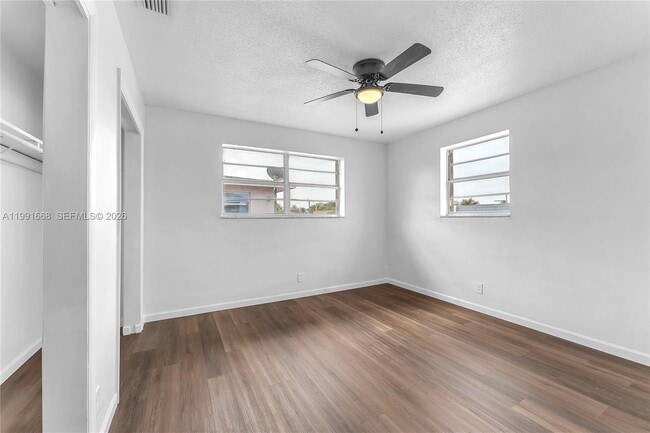 Photo - 3750 SW 59th Ave Unidad 3