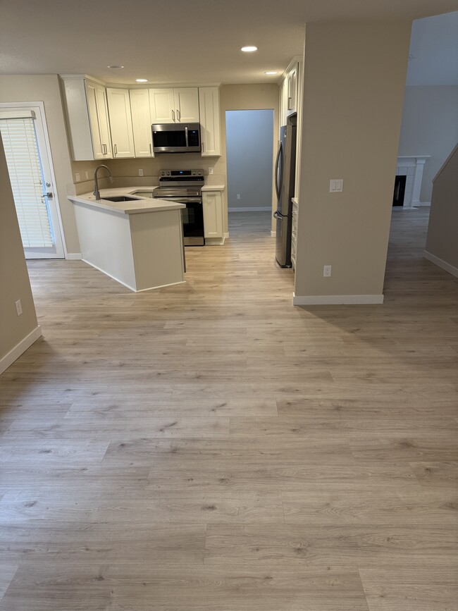 Photo - 17635 Hill Way