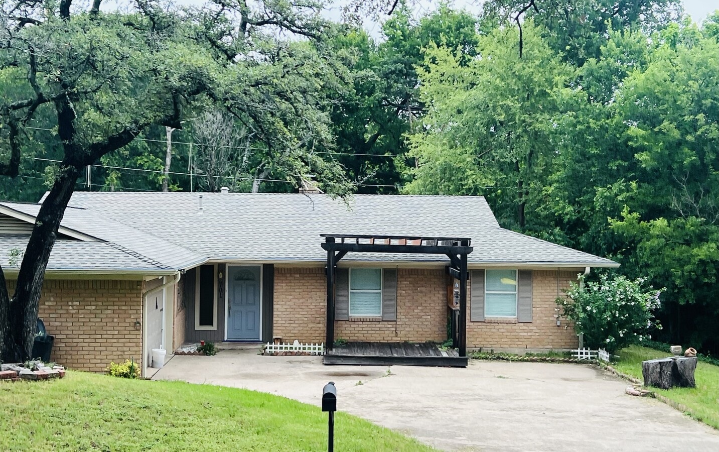 Photo - 701 Topeka Dr