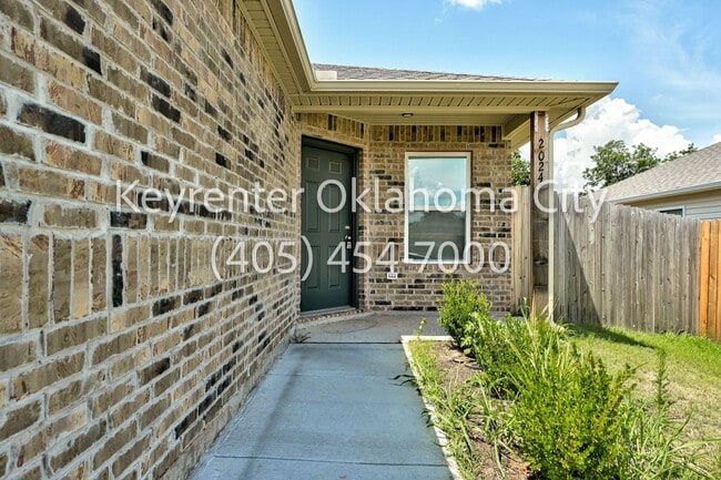 Photo - Discover Your Perfect Oasis: Tour Now! 3-Bedroom, 2-Bathroom Haven Blending Modern Luxury with Co...