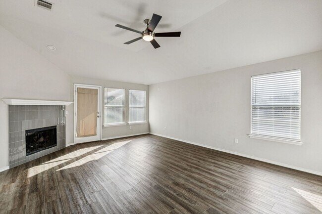 Photo - Desirable Cross Oak Ranch