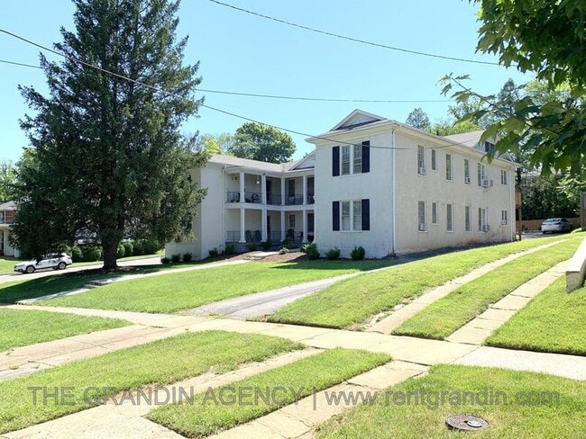Building Photo - 2504 Longview Ave SW Rental