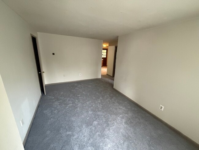 Building Photo - 372 Park St Unit 6