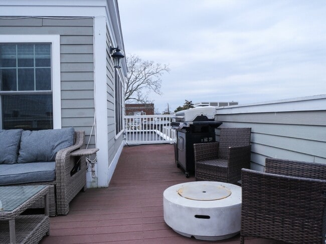 Photo - 161 Tudor St Unit 3