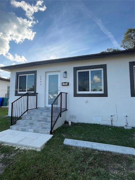 Building Photo - 2846 SW 37th Ave Unit 2846