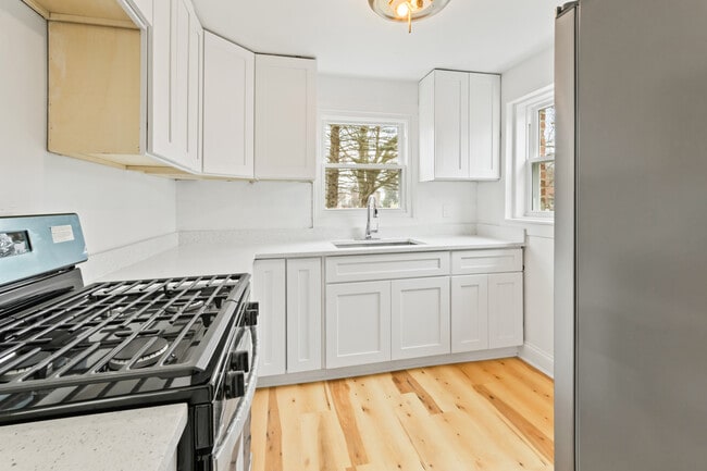 Photo - 28 Dunlap Rd