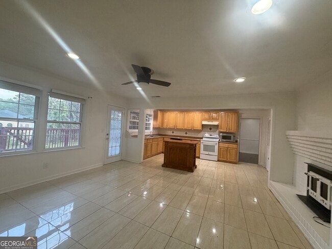 Photo - 981 Woodward Park Dr