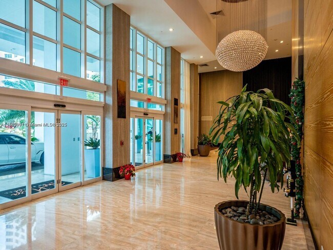 Photo - 950 Brickell Bay Dr Unit 5209