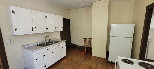 Photo - 164 Dupont St Unidad 164