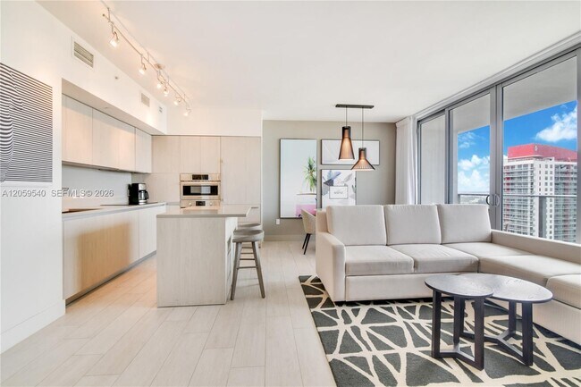 Building Photo - 4010 S Ocean Dr Unit R1006