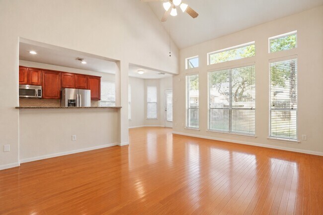 Photo - 31 Ginger Springs Pl
