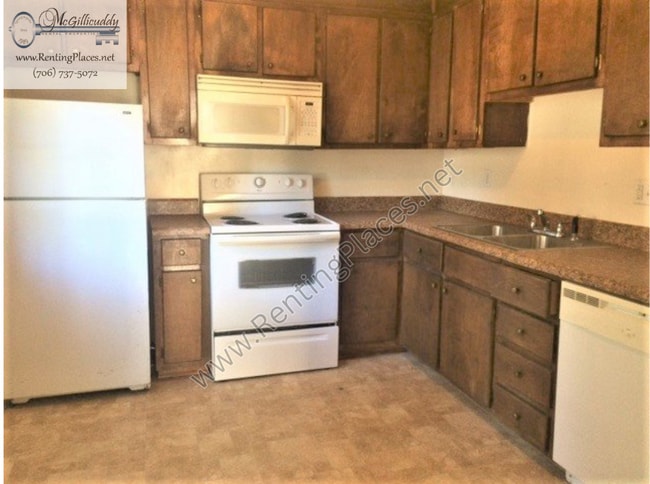 Building Photo - 1228 Holden Dr Rental
