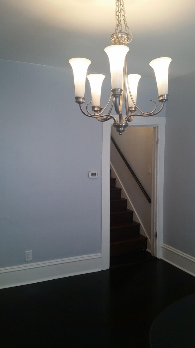 Photo - 129 N Porter St