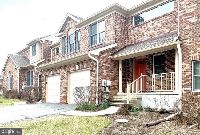 Photo - 20 Wilkinson Way Townhome