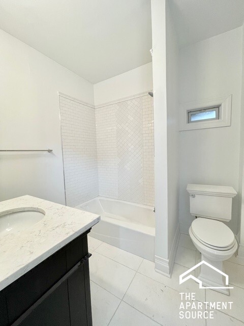 Photo - 1629 N Claremont Ave Unidad CH