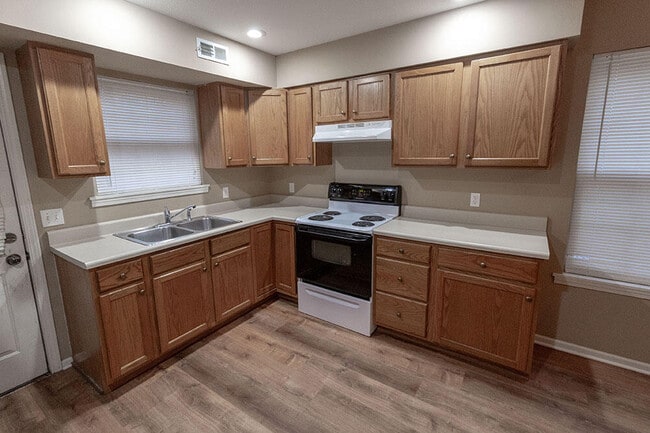 Photo - 1530 Florence Dr