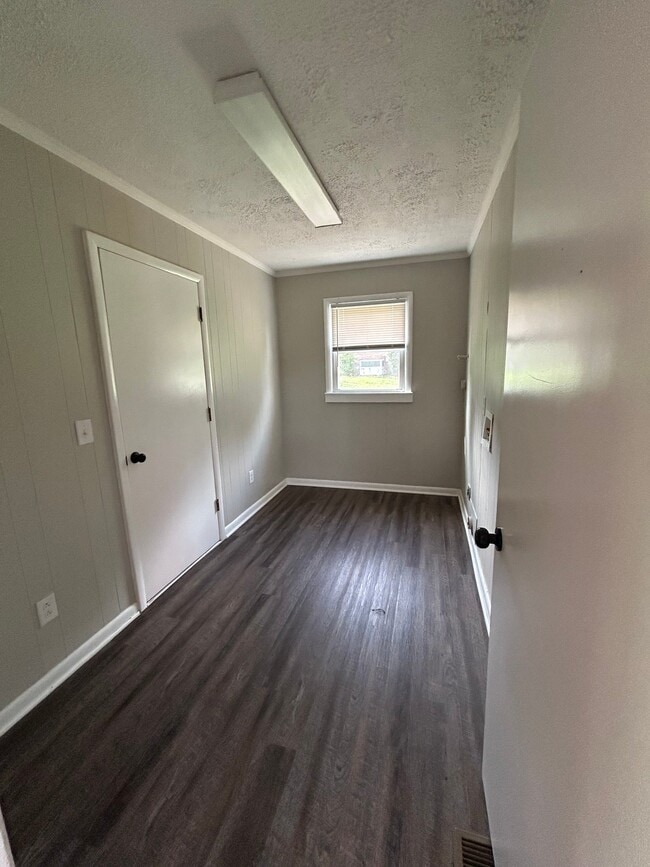 Photo - 147 Riddleton Cir