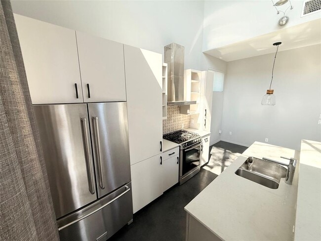 Photo - 5006 Woodrow Ave Unit B