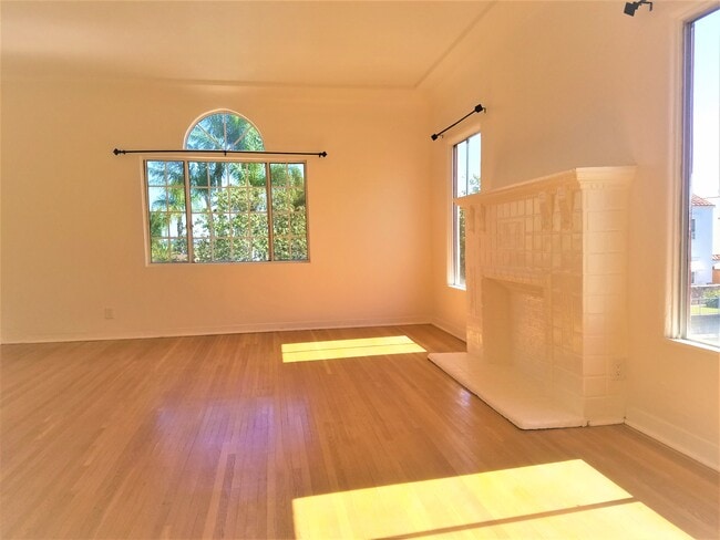 Photo - 1609 1/2 S Sierra Bonita Ave Unidad 1609 1.2