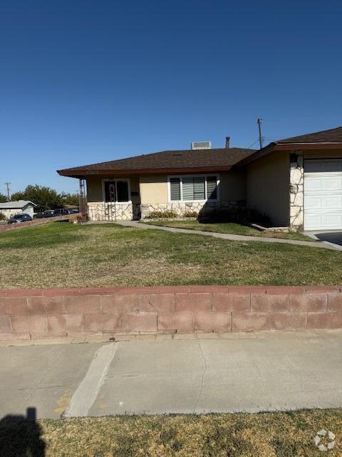 Building Photo - 37628 Sumac Ave Rental