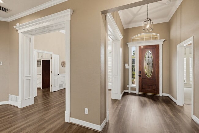 Photo - Perfect blend of comfort, style, and convenience.