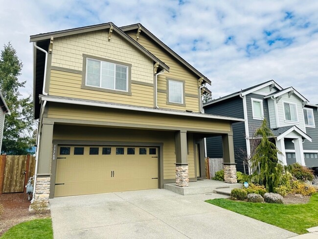 Building Photo - Spacious 4 bed 2.5 bath house in Cascade-Fairwood AC