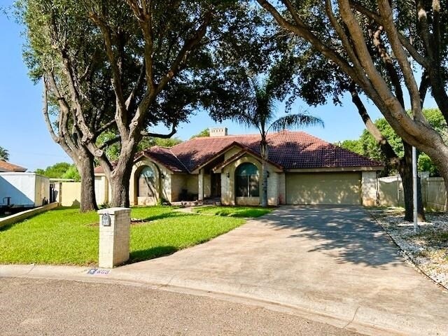 Photo - 609 St James Ct