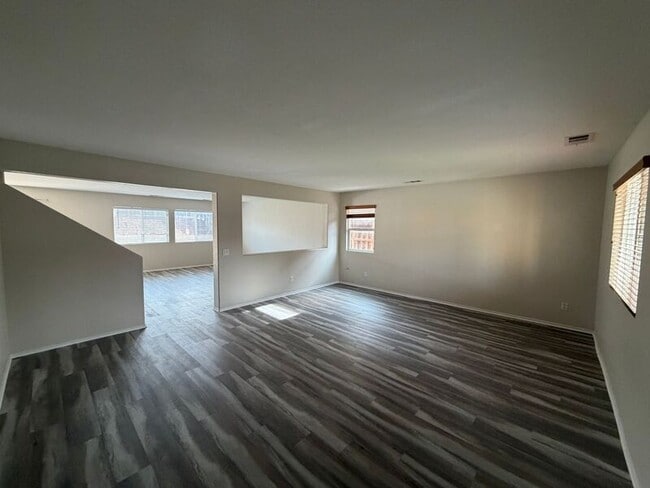 Photo - 28700 Lavatera Ave