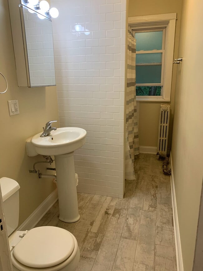 3648 N Hoyne Ave Unit Apartment