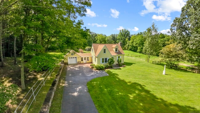 Photo - 26 Great Hillwood Rd