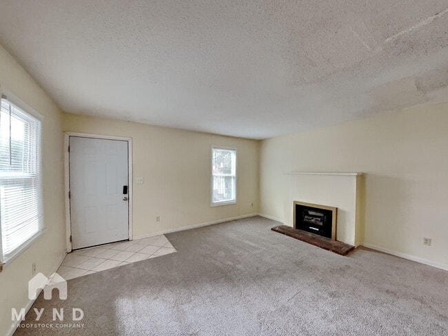 Photo - 109 Bashford Rd Unit D
