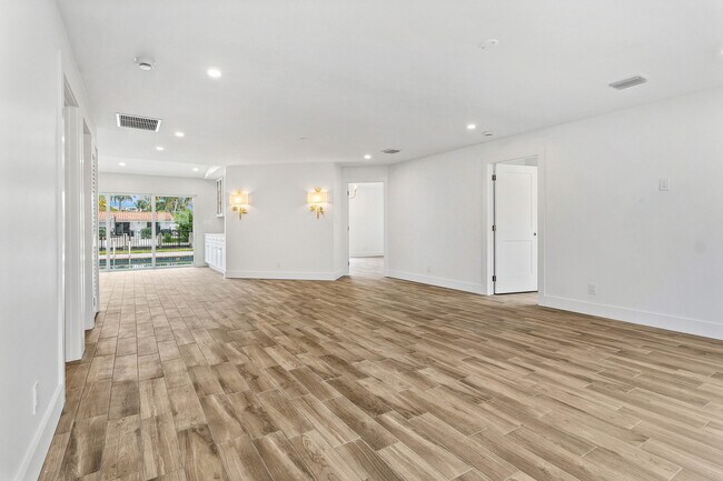 Photo - 1254 SW 4th Ct