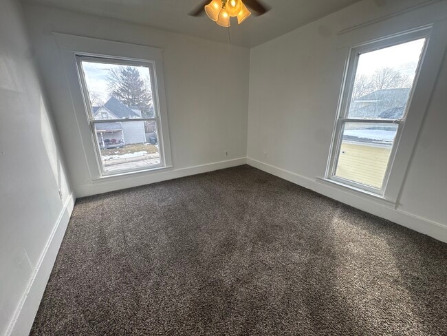 Photo - 635 S Union St Unit B