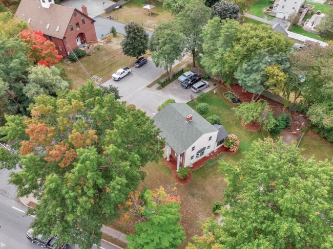 Photo - 1022 Main St