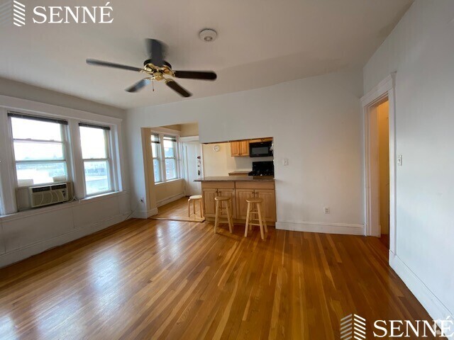 Building Photo - 1699 Cambridge St Unit 16 Rental