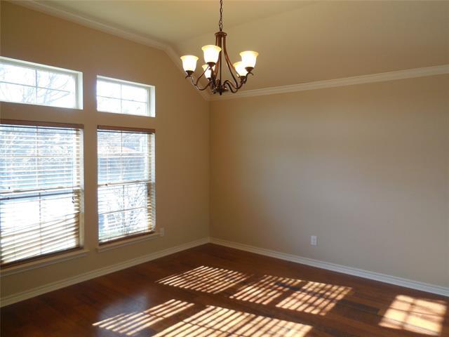Photo - 13713 Blue Bell Dr