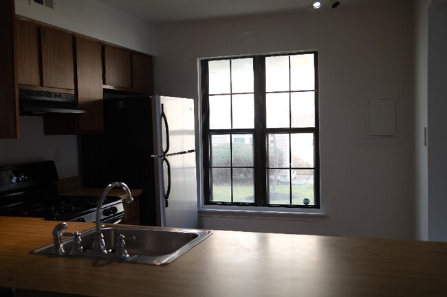 Photo - 153A Bradford Ct