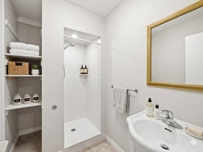 Photo - 208 Wilson St Unit 2
