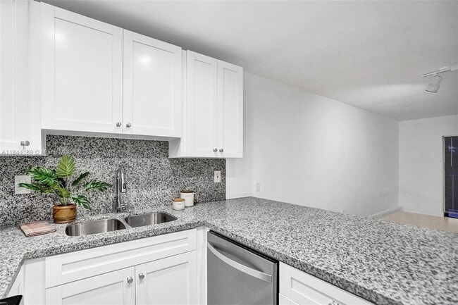 Photo - 9301 SW 92nd Ave Unit A310