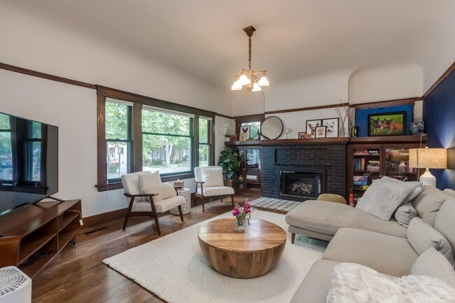 Photo - Charming Upgraded 2 Bedroom 2 Bath Rose Garden Home