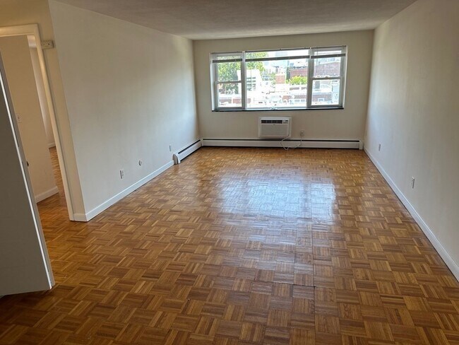 Photo - 269 Harvard St