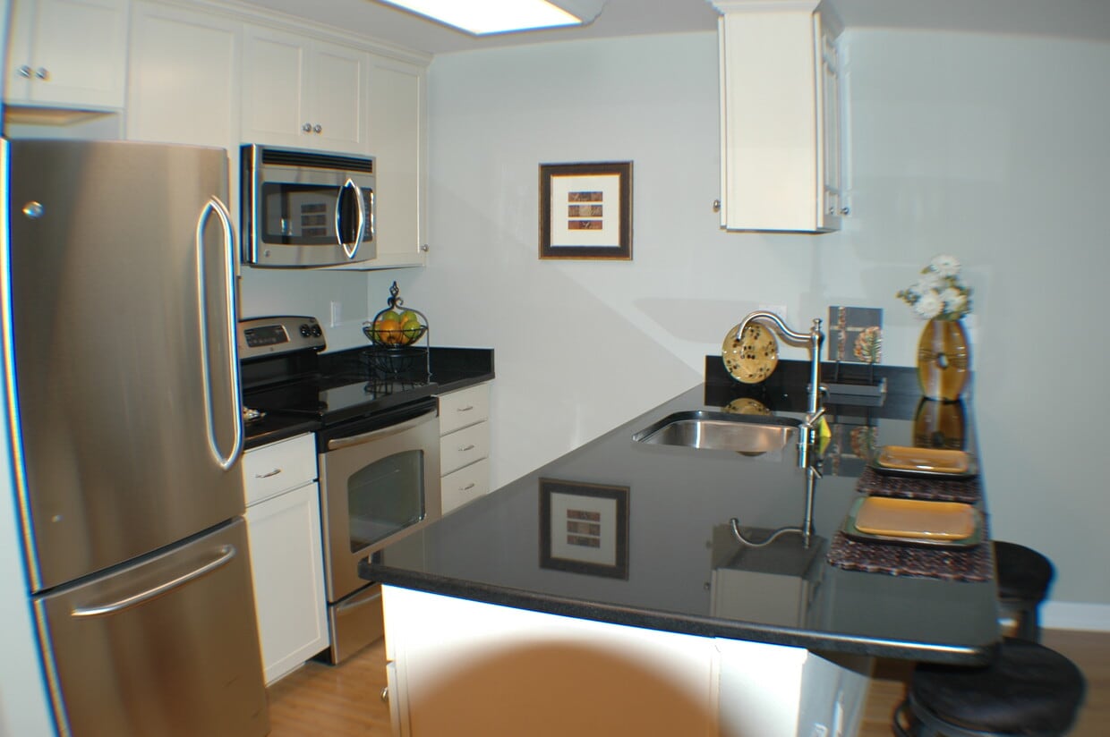 Photo - 2128 SW Holden St (Seattle, WA)