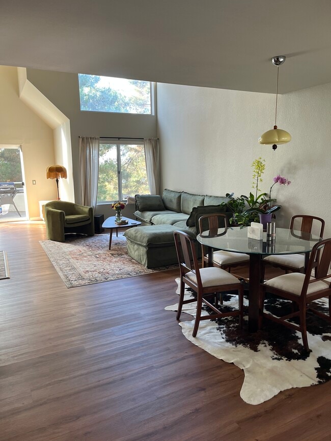 Building Photo - 26897 Jasper Unit 26897 Jasper #206 92691 Rental