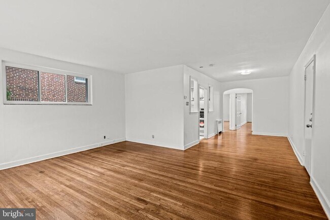 Photo - 412 Glen Echo Rd House