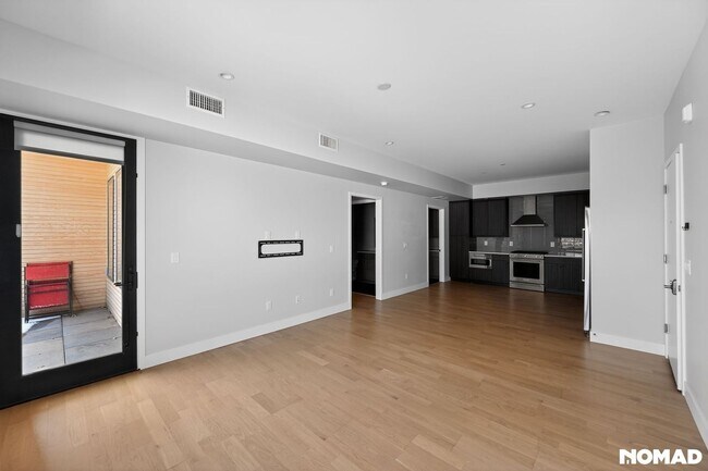 Photo - 2718 Pine St