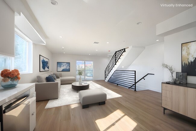 Photo - 1638 S Longwood Ave Apartamento Unidad 3