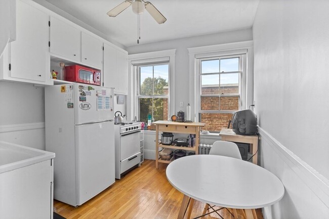 Photo - 70 Phillips St Unidad 8