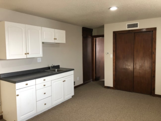 Photo - 1404 4th Ave SW Unit 7