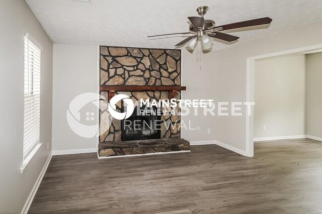 Photo - 3 Bedroom Pet-Friendly Home in Stockbridge, GA with Main Street Renewal