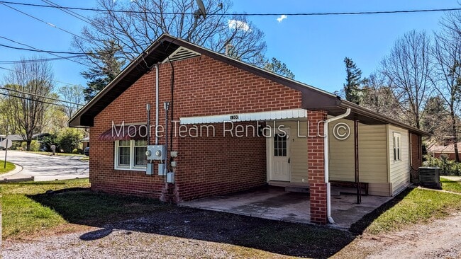 Photo - 1300 Hebron Rd Unidad 1